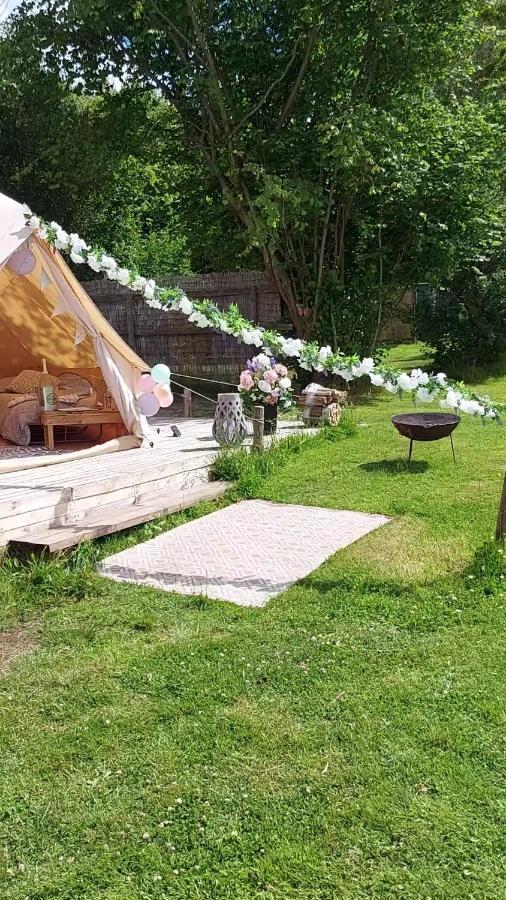 Hopgarden Glamping - Luxury 6M Bell Tent Wadhurst Extérieur photo