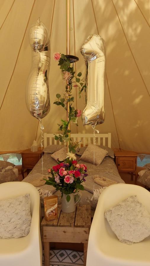 Hopgarden Glamping - Luxury 6M Bell Tent Wadhurst Extérieur photo