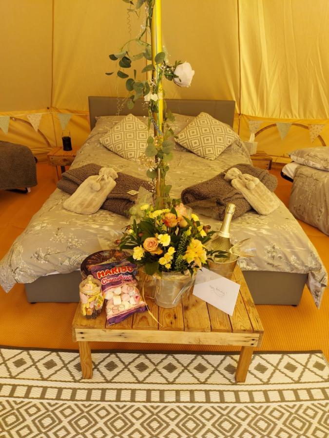 Hopgarden Glamping - Luxury 6M Bell Tent Wadhurst Extérieur photo